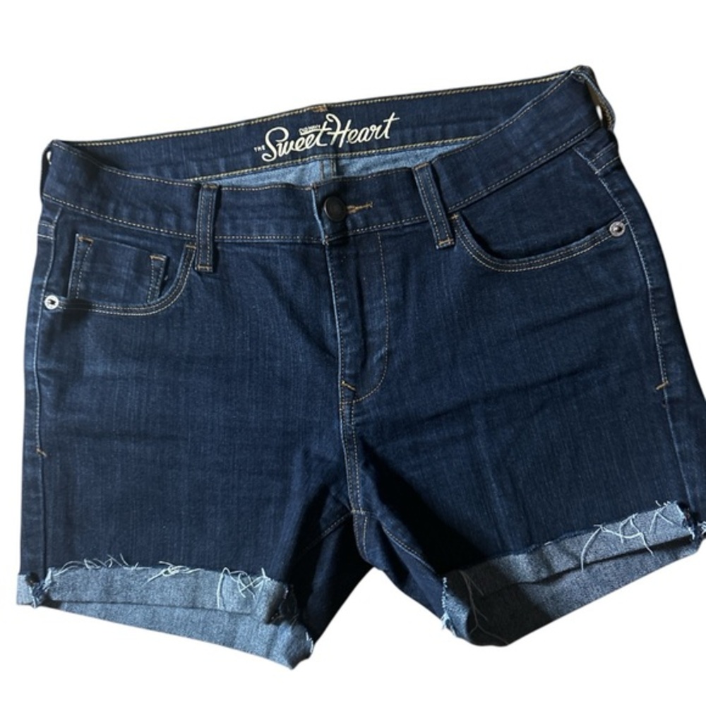 The Old navy Sweetheart Women's Blue Denim Shorts. Size 4